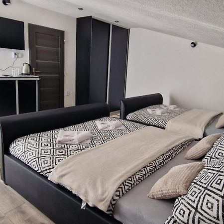Privat Alenka Apartment Važec Екстериор снимка