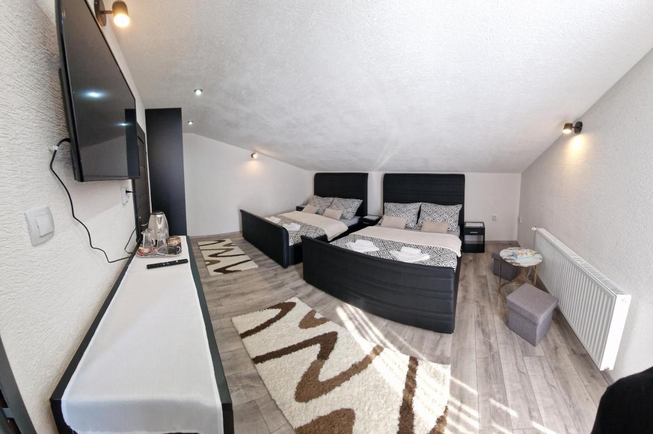 Privat Alenka Apartment Važec Екстериор снимка