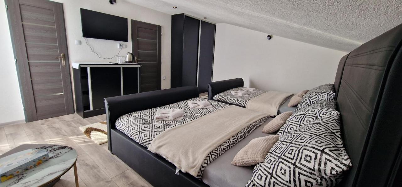 Privat Alenka Apartment Važec Екстериор снимка